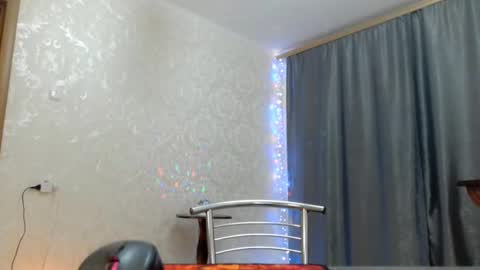 elenaza online show from 18, 2, 2025