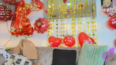 elenna_boobs_ online show from 17, 9, 2025