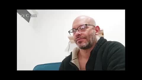 Snapshot of elgrande85 chatting on 3, 3, 2025 elgrande85 online show from 3, 3, 2025