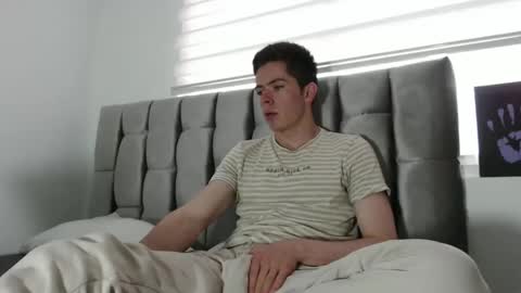 Snapshot of elian_tg chatting on 5, 1, 2025 Elian online show from 5, 1, 2025