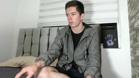 Snapshot of elian_tg chatting on 12, 1, 2025 Elian online show from 12, 1, 2025