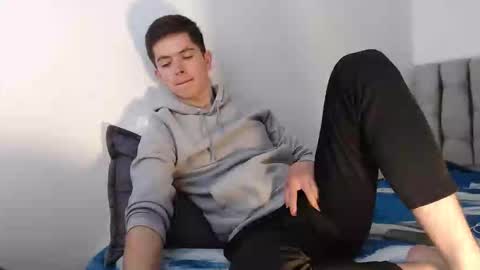 Snapshot of elian_tg chatting on 13, 12, 2025 Elian online show from 13, 12, 2025