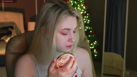 Elina online show from 27, 12, 2024