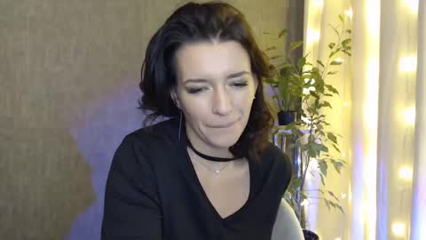Elina online show from 7, 1, 2025