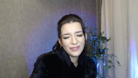Elina online show from 2, 2, 2025