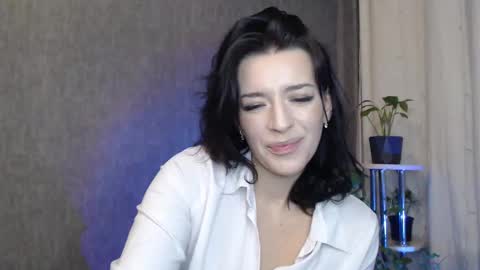 Elina online show from 5, 3, 2025
