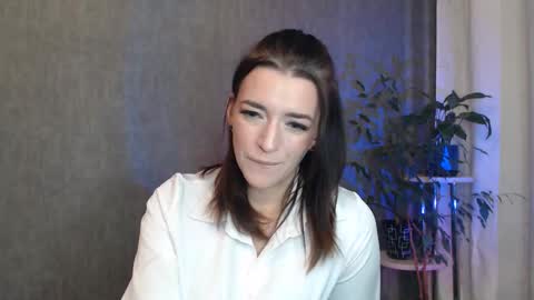 Elina online show from 20, 9, 2025