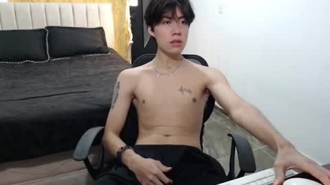 Snapshot of elio_collem chatting on 18, 2, 2025 ELIO online show from 18, 2, 2025