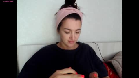 elisa_dove208 online show from 2, 10, 2025