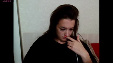 elisa_dove208 online show from 5, 10, 2025