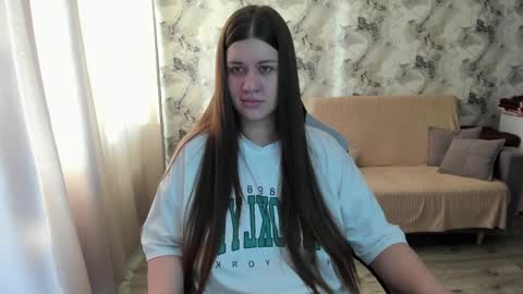 Snapshot of elisa_kollin chatting on 17, 10, 2025 Aletta Oushen online show from 17, 10, 2025