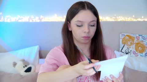 ElisabethDavis online show from 18, 1, 2025