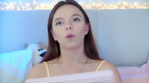 ElisabethDavis online show from 23, 1, 2025