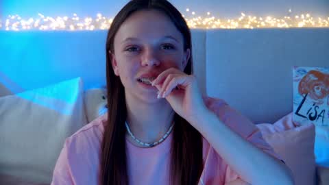 ElisabethDavis online show from 26, 1, 2025