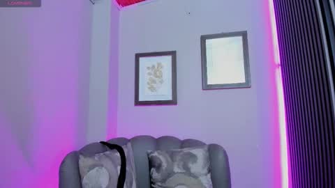 Elisa Sue online show from 25, 2, 2026