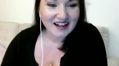 Snapshot of elise_bliss69 chatting on 13, 10, 2025 elise_bliss69 online show from 13, 10, 2025