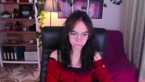 Elise online show from 6, 10, 2025