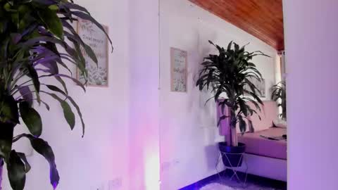 Snapshot of elissa_sexygirl chatting on 28, 9, 2025 elissa_sexygirl online show from 28, 9, 2025