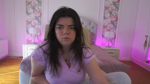 elissawow online show from 13, 4, 2026