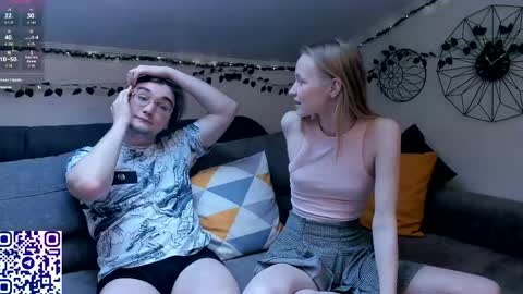 Snapshot of eliteeros chatting on 10, 4, 2026 EliteEros online show from 10, 4, 2026