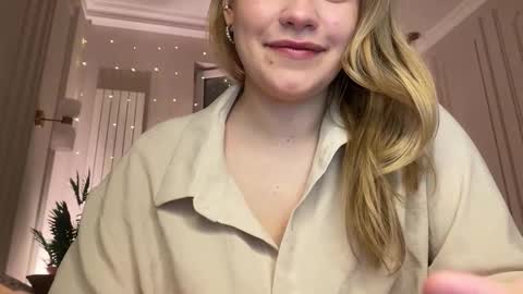 Snapshot of elixiirr chatting on 27, 2, 2026 Stephanie online show from 27, 2, 2026