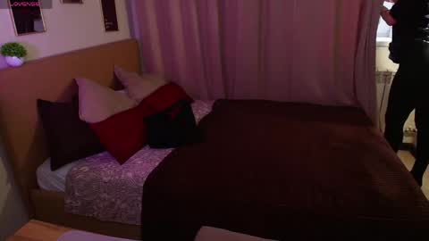 Ari online show from 18, 3, 2026