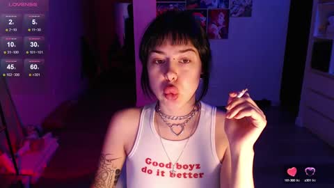 Snapshot of eliza_benet_ chatting on 8, 12, 2024 Ari online show from 8, 12, 2024