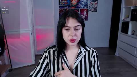 Snapshot of eliza_benet_ chatting on 31, 1, 2025 Ari online show from 31, 1, 2025