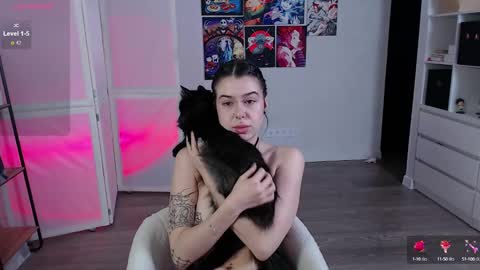 Snapshot of eliza_benet_ chatting on 7, 2, 2025 Ari online show from 7, 2, 2025