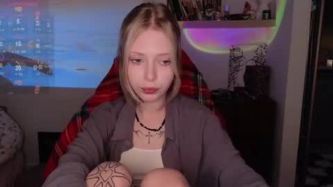 Elizabeth online show from 30, 11, 2025