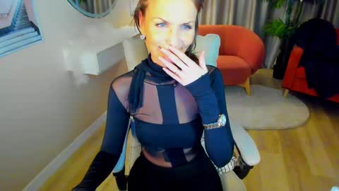 Elizabethangel online show from 16, 2, 2025