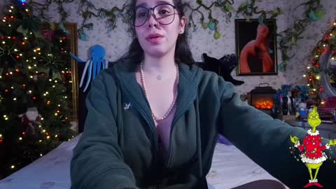 Elizabeth online show from 23, 12, 2024