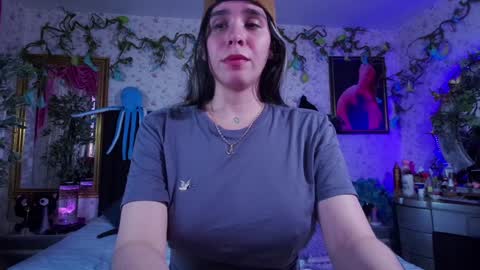 Elizabeth online show from 16, 1, 2025