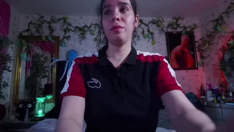 Elizabeth online show from 4, 2, 2025