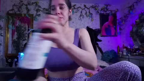 Elizabeth online show from 1, 3, 2025