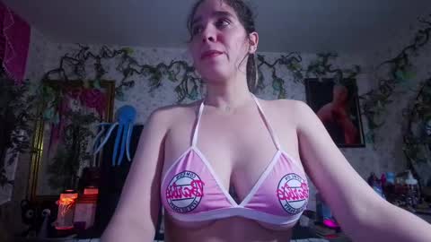 Elizabeth online show from 9, 9, 2025