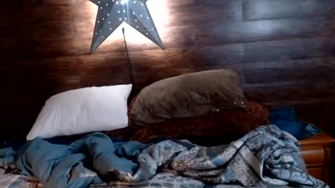 Snapshot of elizabeth_aron chatting on 21, 3, 2026 elizabeth_aron online show from 21, 3, 2026