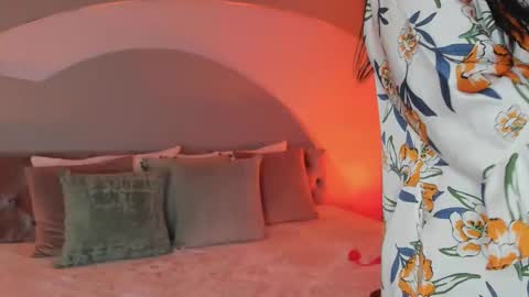 Snapshot of elizabeth_clark_ chatting on 24, 10, 2025 Eli online show from 24, 10, 2025