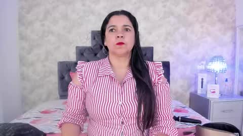 Elizabeth online show from 16, 10, 2025