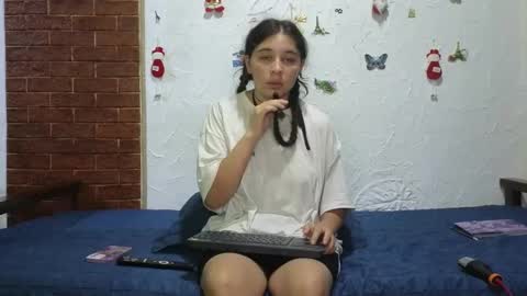 Snapshot of elizabeth_evanz chatting on 30, 12, 2024 elizabeth online show from 30, 12, 2024