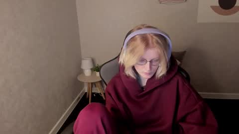 Snapshot of elizabeth_harpper chatting on 22, 11, 2025 Elizabeth online show from 22, 11, 2025