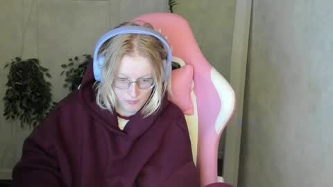 Snapshot of elizabeth_harpper chatting on 27, 11, 2025 Elizabeth online show from 27, 11, 2025