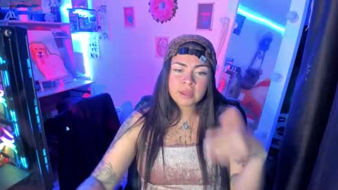 Elizabeth Martinez online show from 7, 10, 2025