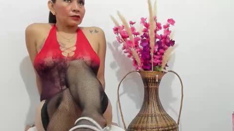 Snapshot of elizabeth_mathure chatting on 18, 10, 2025 Elizabeth Mathure online show from 18, 10, 2025