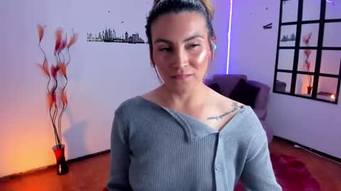 Snapshot of elizabeth_taylor_b chatting on 22, 10, 2025 Elizabeth online show from 22, 10, 2025