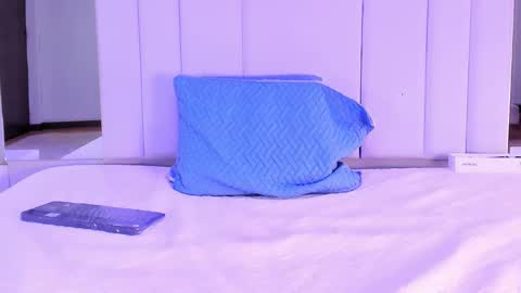 Snapshot of elizabethadams01 chatting on 24, 10, 2025 online show from 24, 10, 2025