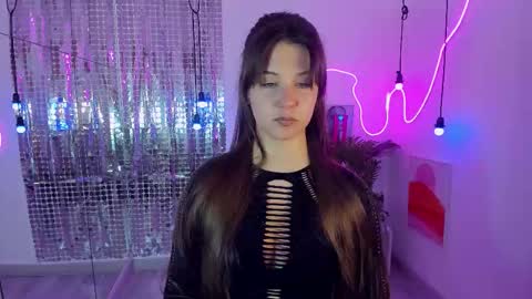 Snapshot of elizamild chatting on 21, 10, 2025 Eliza online show from 21, 10, 2025