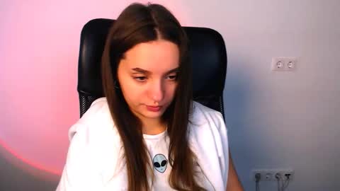 Snapshot of elizsun chatting on 14, 11, 2025 elizsun online show from 14, 11, 2025