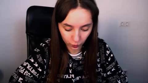 Snapshot of elizsun chatting on 20, 11, 2025 elizsun online show from 20, 11, 2025