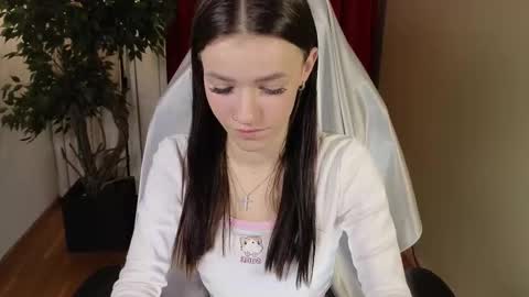 Snapshot of elizzza_ chatting on 12, 11, 2025 elizzza_ online show from 12, 11, 2025